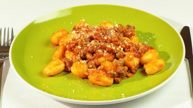 Gnocchi di Castrato, un’altra ricetta ternana tra le olive nere all’arancia e la faraona alla narnese.