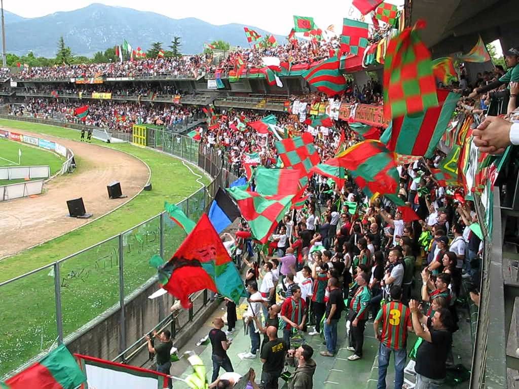 Il “Libero Liberati” di Terni, un monumento in onore della Ternana Calcio 1925.