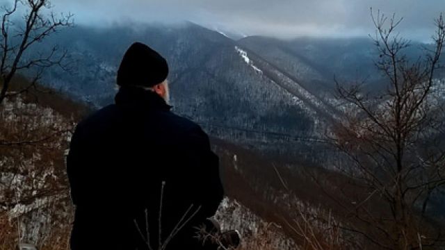 Lontano da tutti - locandina